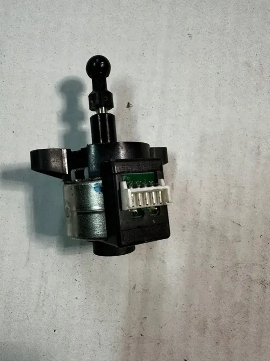 Moteur Phare Xenon OEM 163439-00 pour Audi A4/A6 image 2