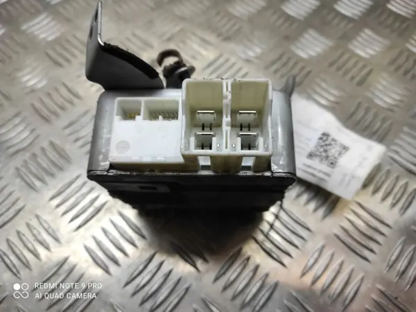 Módulo dirección asistida OEM 8965047101 Prius II image 4