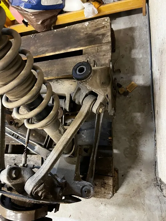 Mozzo sospensione posteriore sinistro Porsche Carrera 911 996 3.4 image 6