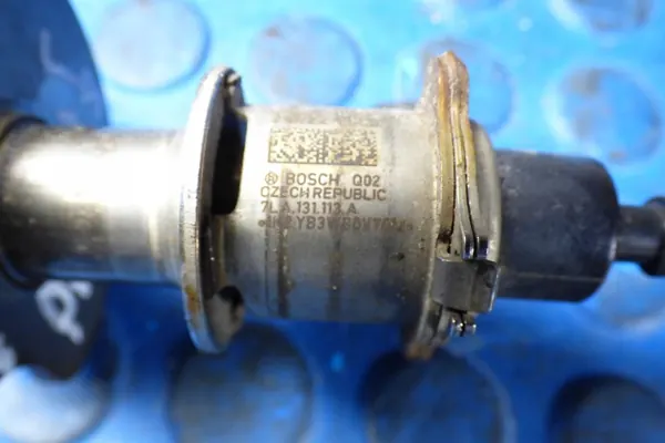 Inyector AdBlue usado OEM 7LA131113A para VW Passat B8 image 4