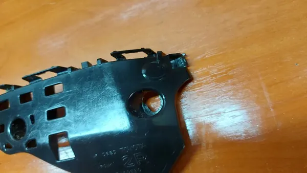 Copertura paraurti anteriore destro Toyota Land Cruiser FJ120 image 4