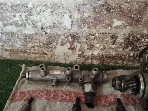 Komplettes Einspritzsystem Touareg II Q7 Cayenne 3.0 TDI image 5