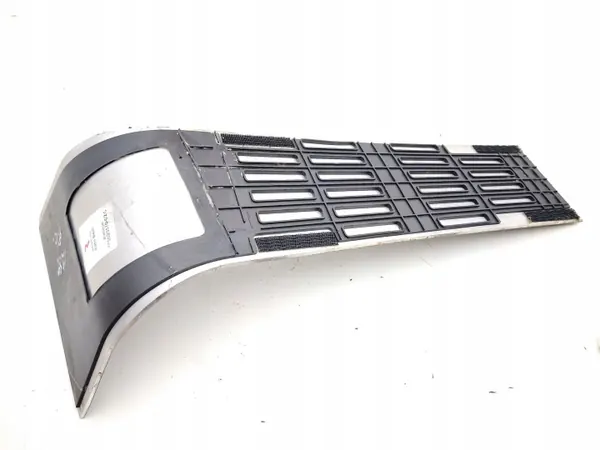 Cache latéral tunnel Tesla Model S 2015 OEM 102317002C image 5