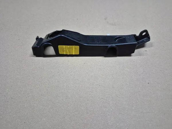 KIA CEED III Deslizamento de montagem do para-choque dianteiro direito OEM image 5