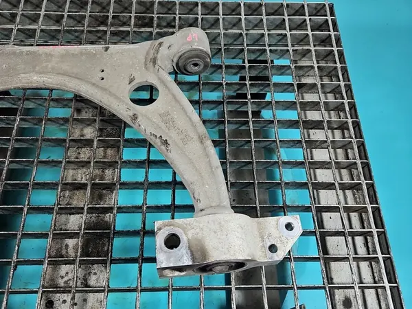 Braccio di Controllo Anteriore Sinistro Audi Q3 2.0 TDI 11-14 image 2