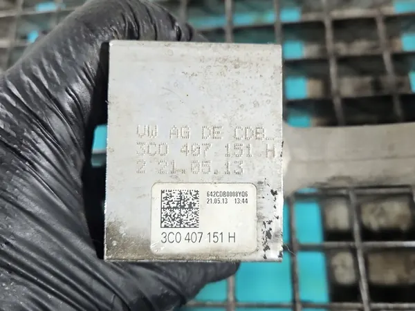 Braccio di Controllo Anteriore Sinistro Audi Q3 2.0 TDI 11-14 image 5