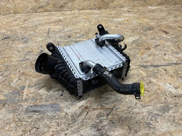 Mercedes Intercooler A6540904101 - Begagnad OE-Del image 2