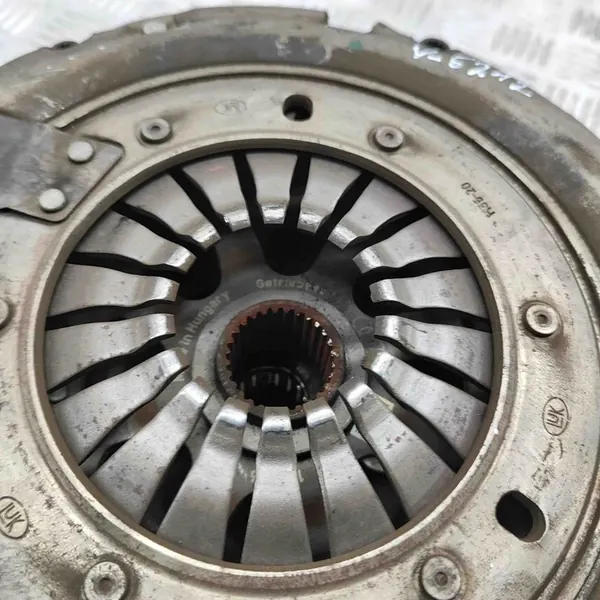 Conjunto de embreagem AUDI A4 AVANT 2.0L 140kw 04L141015G image 2