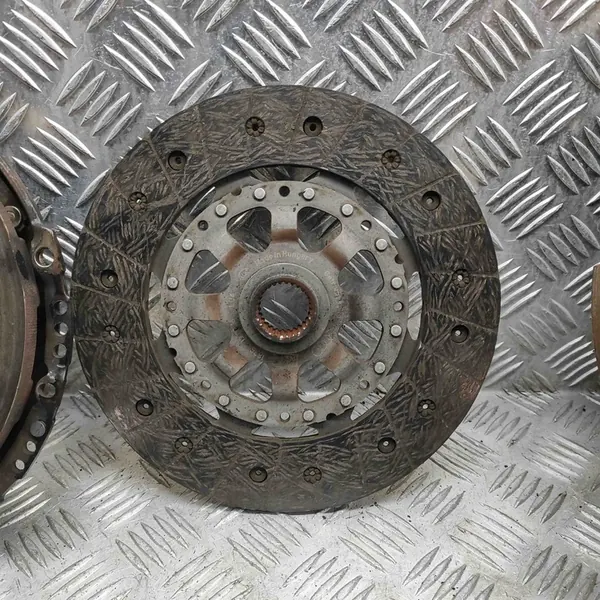 Conjunto de embreagem AUDI A4 AVANT 2.0L 140kw 04L141015G image 5