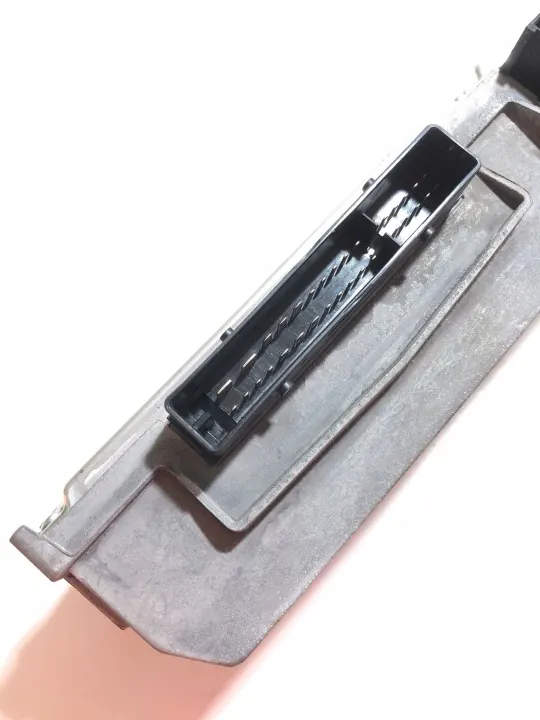 Bang & Olufsen Radio-versterker Audi A5 8T OEM 8T1035223A image 7