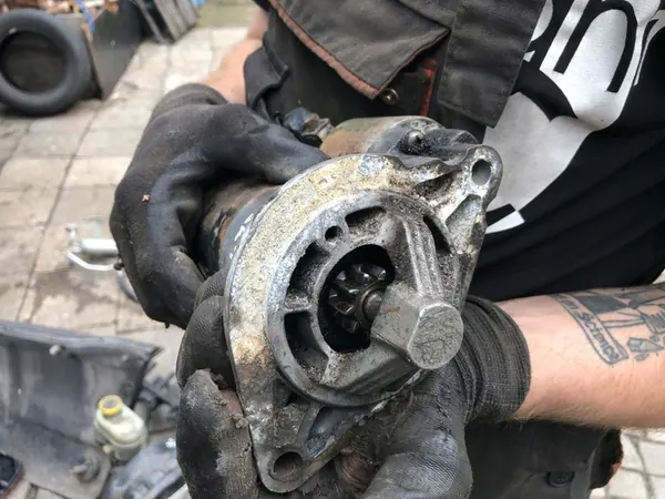 Motor de arranque Jeep Grand Cherokee 2003 OE 56041012AB image 2