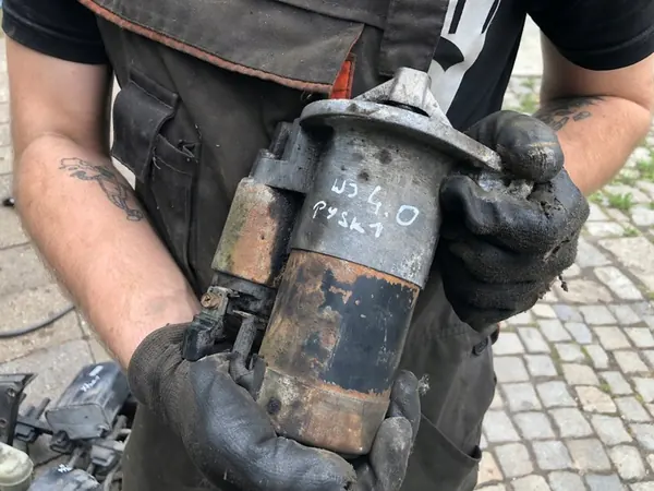 Motor de arranque Jeep Grand Cherokee 2003 OE 56041012AB image 3