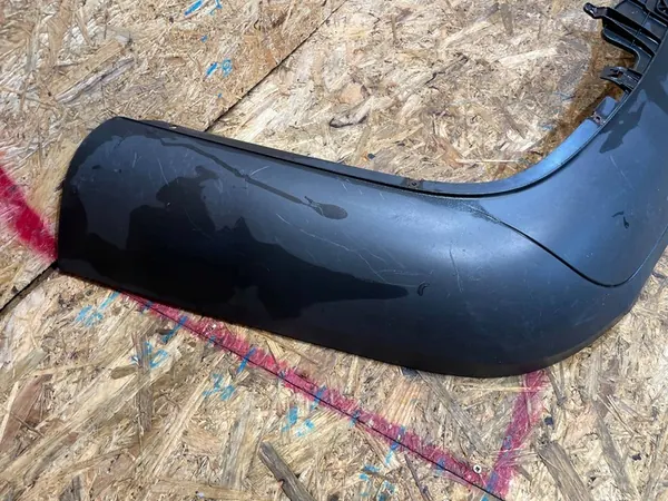 VW Passat B6 05-10 Spoiler Posteriore image 3