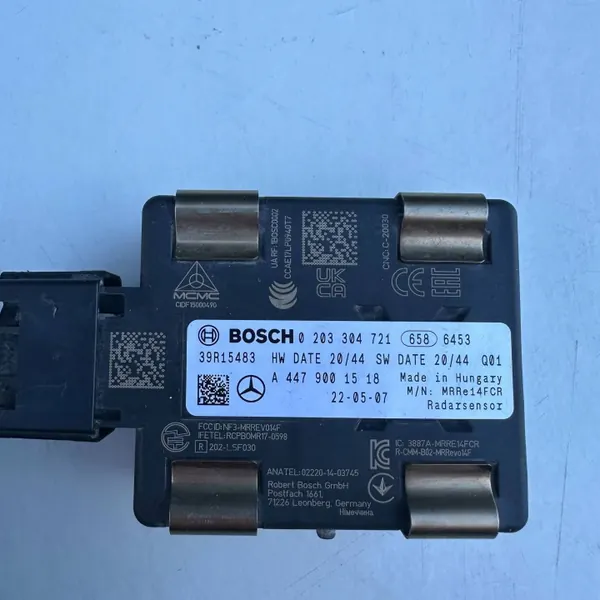 Mercedes-Benz Distronic snelheidssensor OEM A4479001518 image 3
