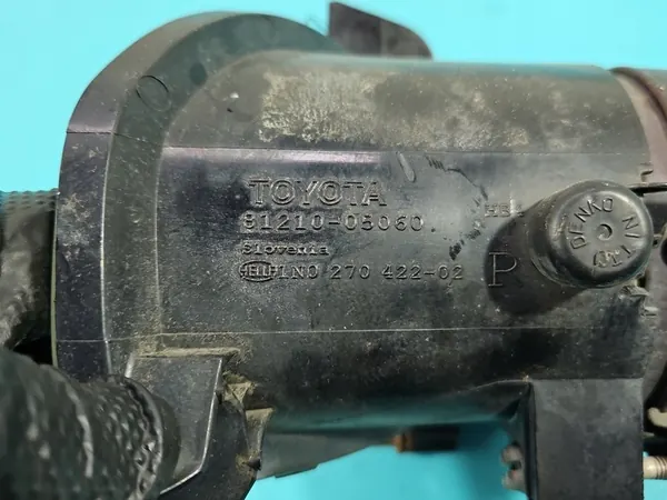 Farol Direito Toyota Avensis II T25 81210-05060 image 7