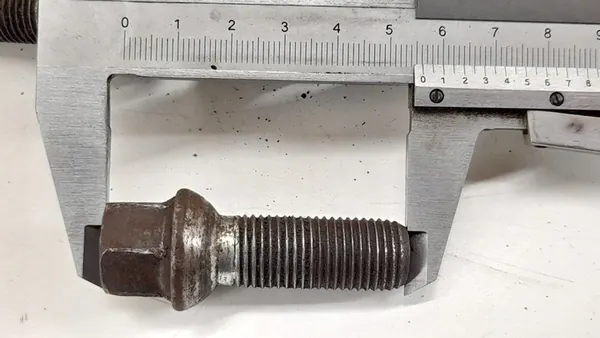 Tornillo Mercedes M14x1.50 cónico 17mm 45mm 20 pcs. image 3