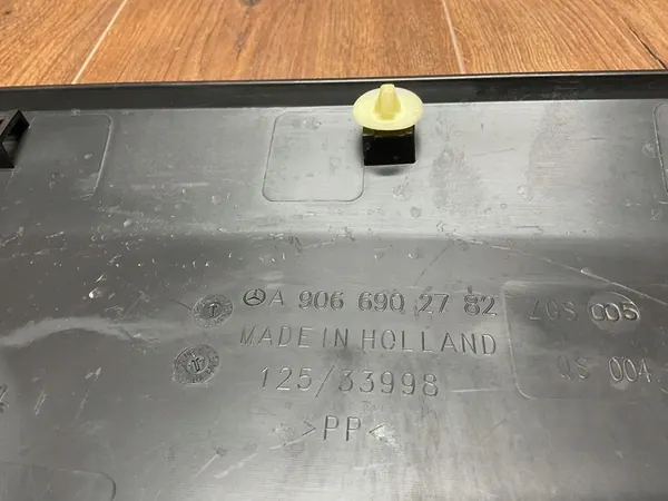 Vänster bakre skärmbreddare Mercedes Sprinter 906 A9066902782 image 6