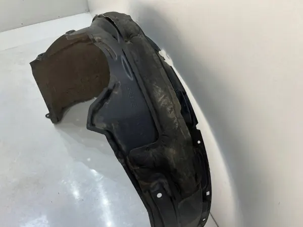 Toyota Verso 09-17 höger framskärm OEM 0F020 image 5