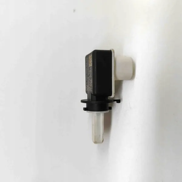 Sensor Qualidade Ar OEM GV047005 para Mercedes-Benz GLE image 2