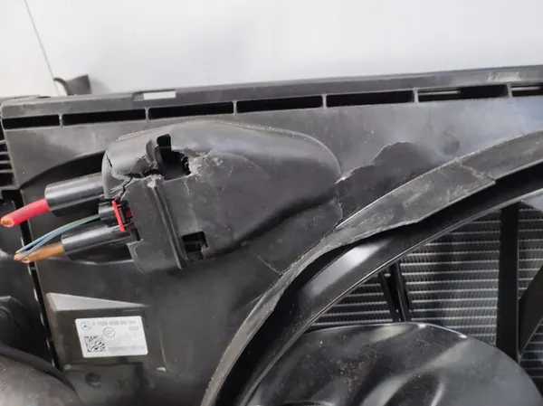 Mercedes E-Class W214 Koeler en Ventilator image 3