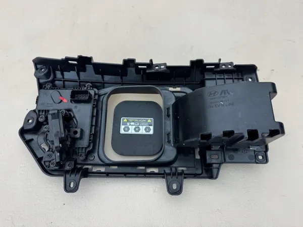 Laadpoortklep Hyundai Kona II EV N-Line OEM 863CC-HF702 image 8