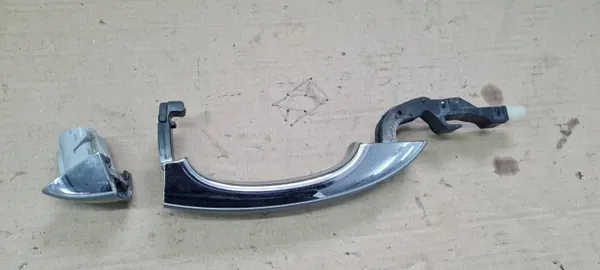 Tirador puerta trasera derecha Audi A6 C7 OEM 4H0837206B image 2