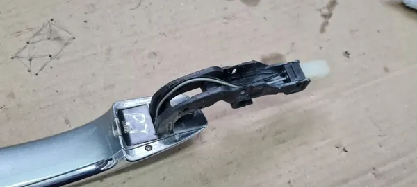 Tirador puerta trasera derecha Audi A6 C7 OEM 4H0837206B image 6