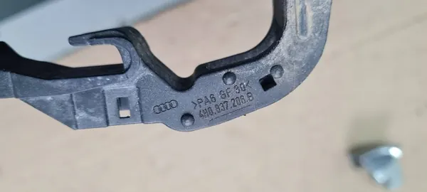 Tirador puerta trasera derecha Audi A6 C7 OEM 4H0837206B image 8