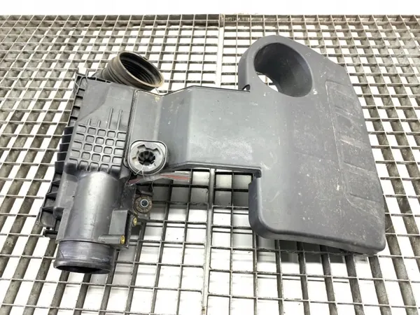 Luftfilterhus OEM 165008735R Renault Arkana image 2