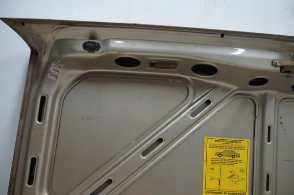 Gebruikte Kofferbakdeksel Volvo 740 OEM KLAPA TYŁ BAGAŻNIKA image 7