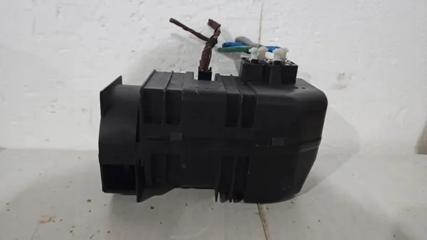 Mercedes dynaaminen istuinpumppu OEM A2218001348 image 2
