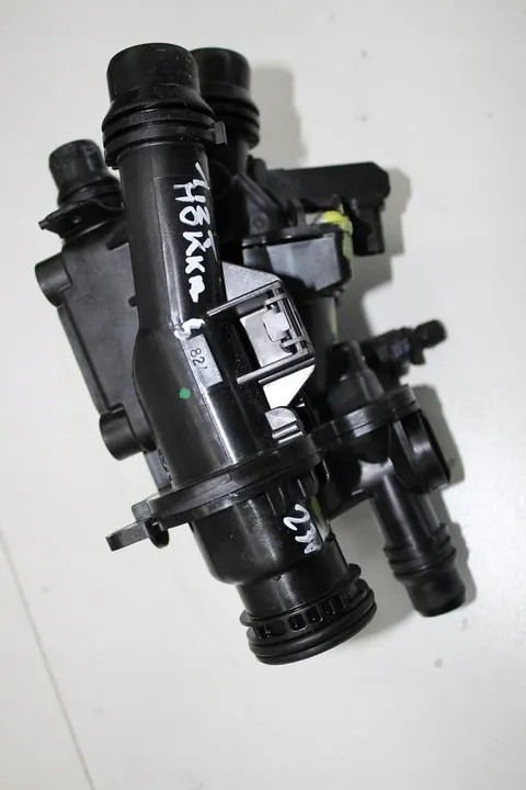 Carcasa de termostato OPEL MOKKA B II 1.2 THP 2023 image 4