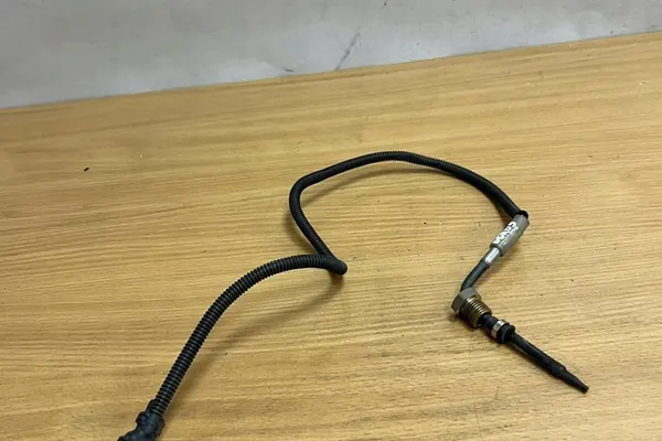 Sensor de temperatura de escape MERCEDES-BENZ E (W213) A0009059704 image 3