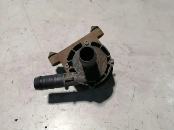 Pompe à eau Ford Ecosport OEM GN15-18D473-CA image 2