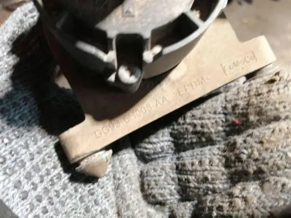 Pompe à eau Ford Ecosport OEM GN15-18D473-CA image 3