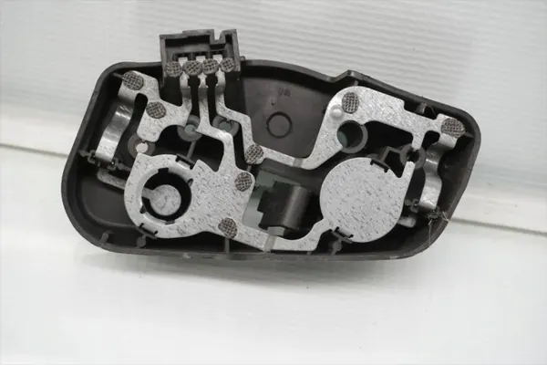 BMW OEM 230569L takavalolamppupohja vasen puoli image 5