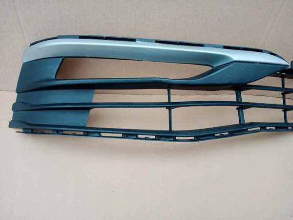 Griglia Paraurti Anteriore Destro BMW G30 G31 2016- image 3