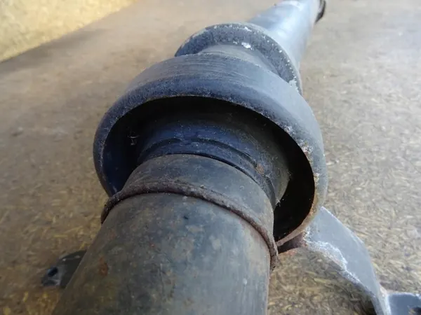 Drivaxel AUDI S5 A5 8T 4.2 V8 07-16 OEM 8T0521101A image 4