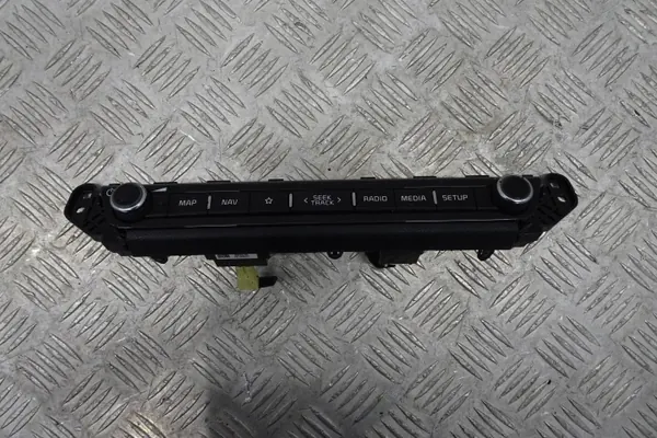 Kia Niro radion ohjauspaneeli OEM 96540-G5300 image 2
