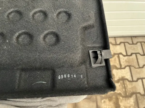 Étagère coffre arrière OEM 794207068R pour Renault Kangoo image 6