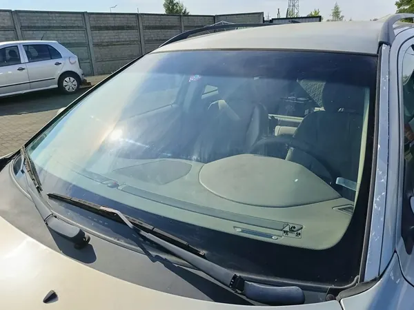 VOLVO V70 00-07 Pare-brise avant image 3