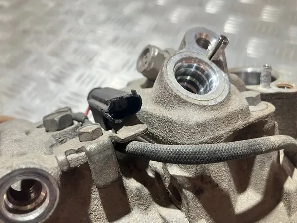 Compresor de aire acondicionado MERCEDES C W204 A0002309311 image 5