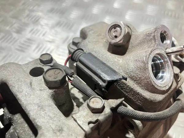 Compresor de aire acondicionado MERCEDES C W204 A0002309311 image 6