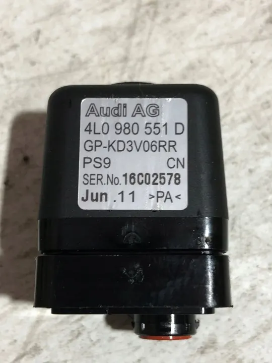 Cámara trasera Audi Q7 4L OEM 4L0980551D image 4