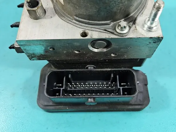 ABS-pomp OEM 9808055980 voor Peugeot 308 II T9 image 3