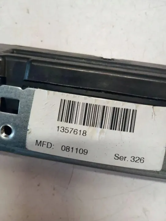 Encosto de cabeça Volvo usado OEM 1357618 para XC60 II 2.4L image 2