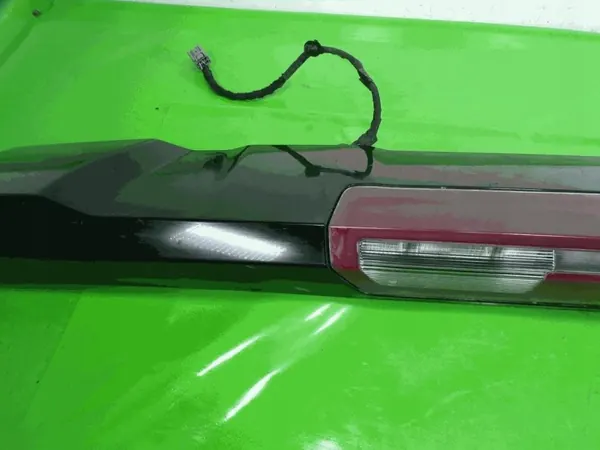 GMC Sierra V Ohjaamon spoileri OEM FROST-398870- image 5