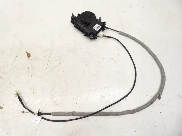 BMW 5 F10 Bagagelås 51244447850 image 2