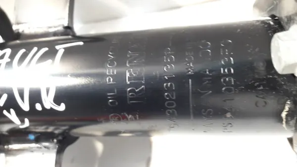 Ammortizzatore anteriore destro Renault OE 543023135R image 3