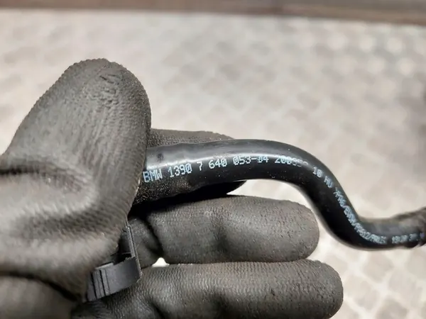 Manguera de vacío BMW X1 (F48) 2.0L Gasolina 2016 OEM 7640053 image 2